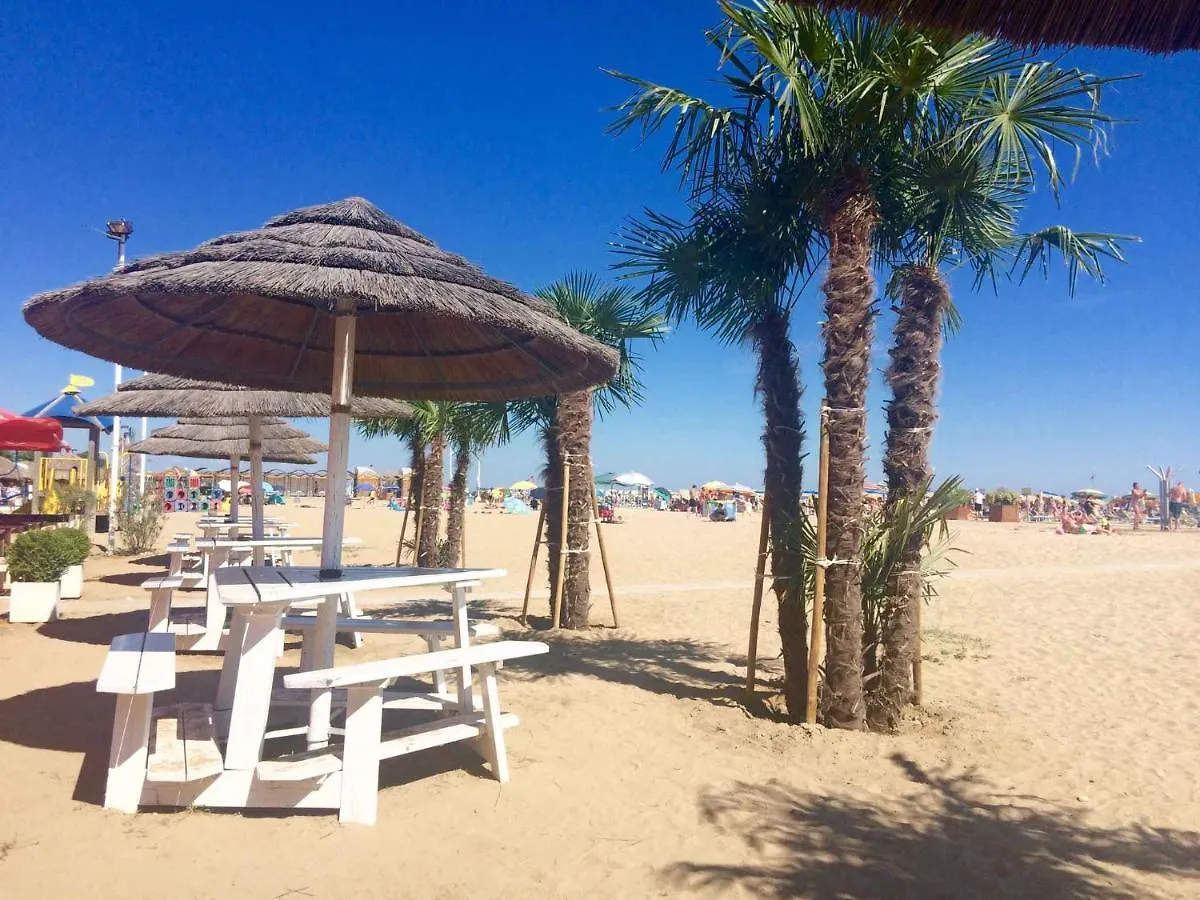 Appartement Holiday Home In Bibione 41085