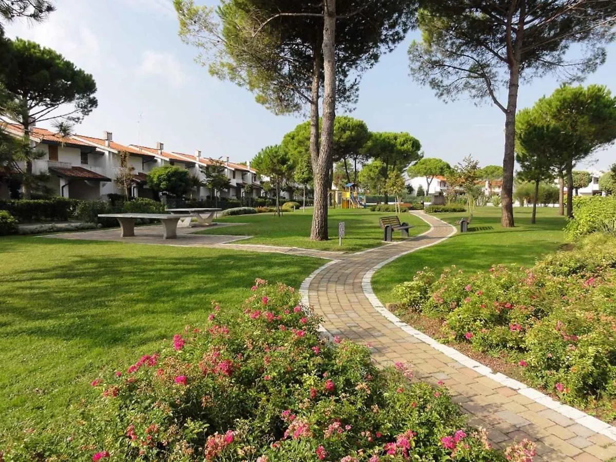 Appartement Holiday Home In Bibione 41085 Italië